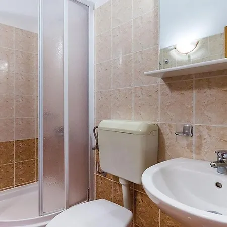 In 27037 Apartment